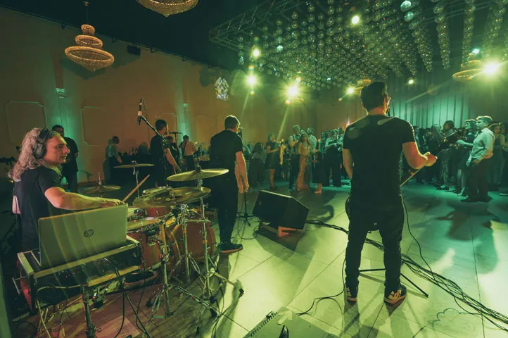 Innuendo Tributo a Queen Cumpleaños de 15