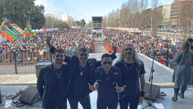 Innuendo Tributo a Queen en vivo